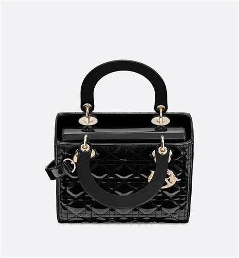 middelgrote lady dior tas|Middelgrote Lady Dior.